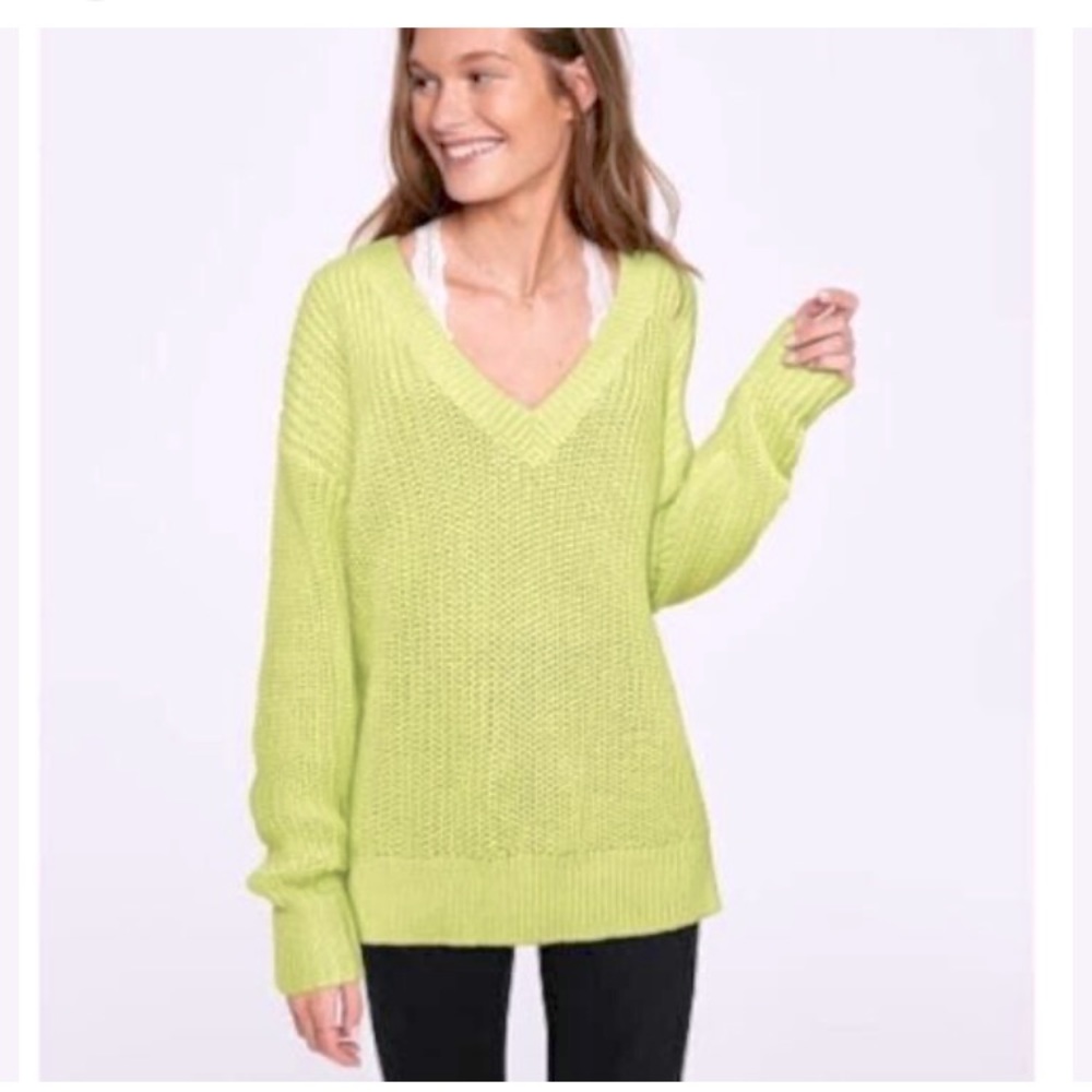 NEW VS PINK sweater